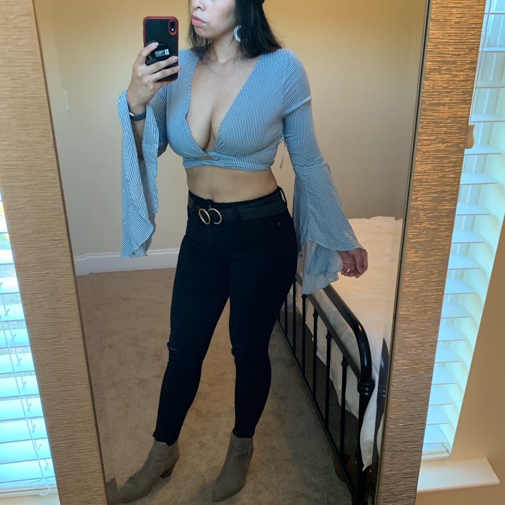 BRAND NEW cropped bell sleeve top